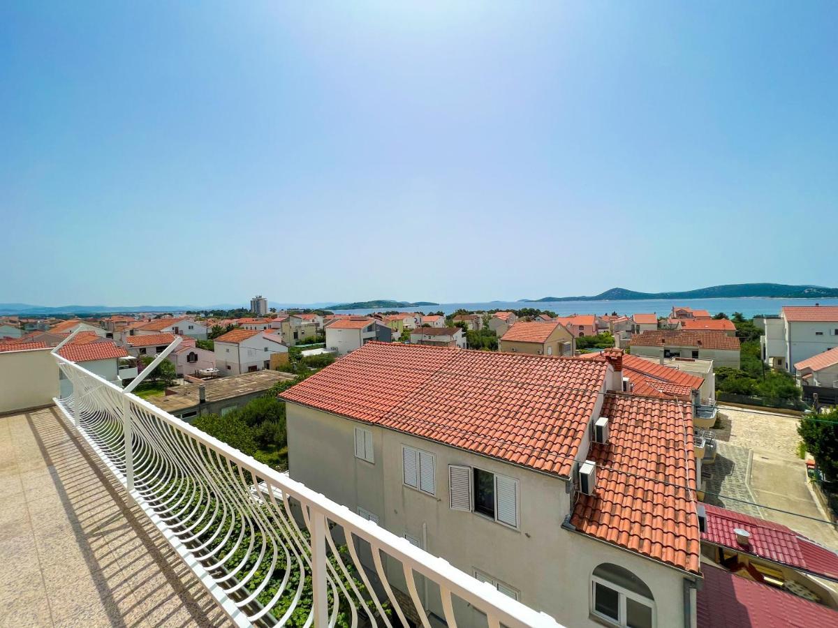 Apartments Valentino Водице Екстериор снимка