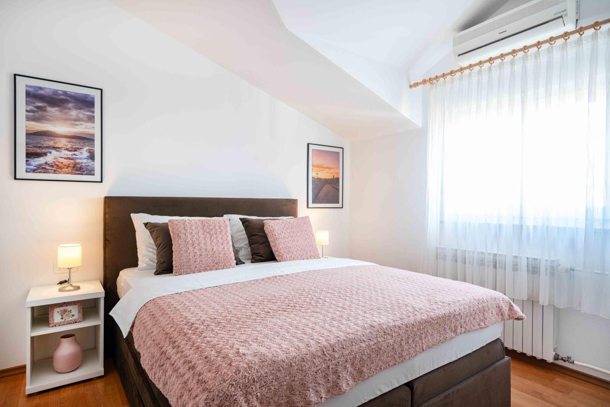 Apartments Valentino Водице Екстериор снимка
