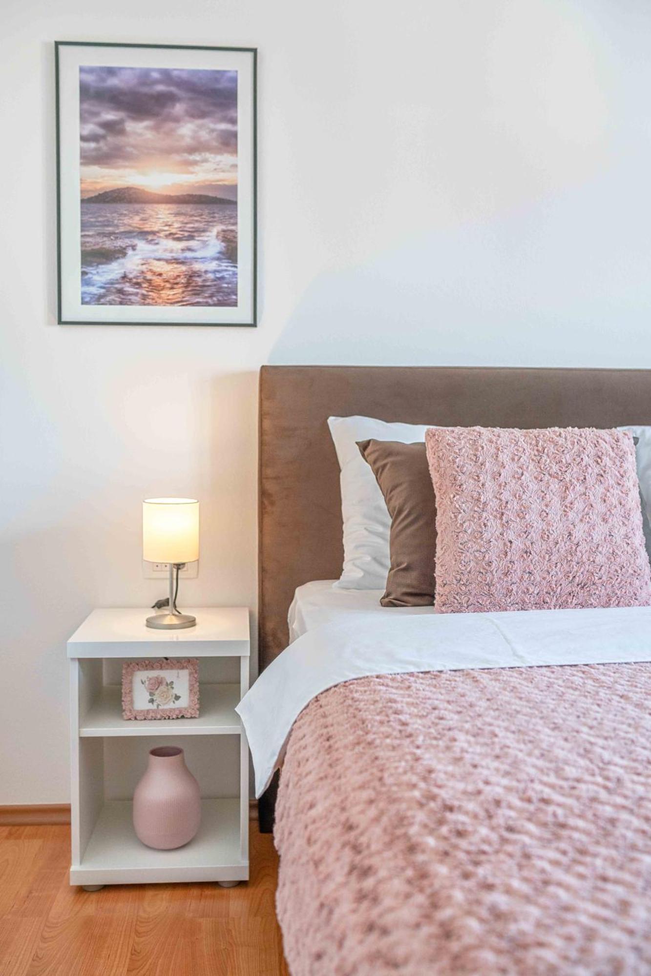 Apartments Valentino Водице Екстериор снимка