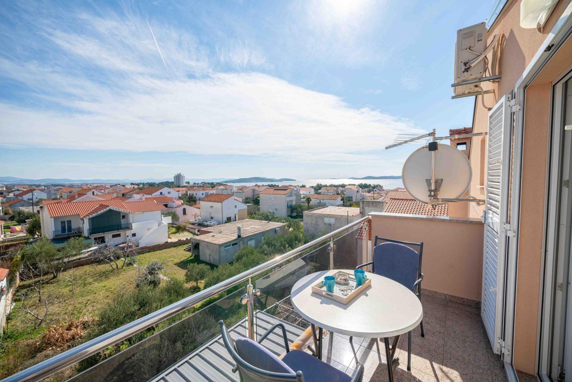 Apartments Valentino Водице Екстериор снимка