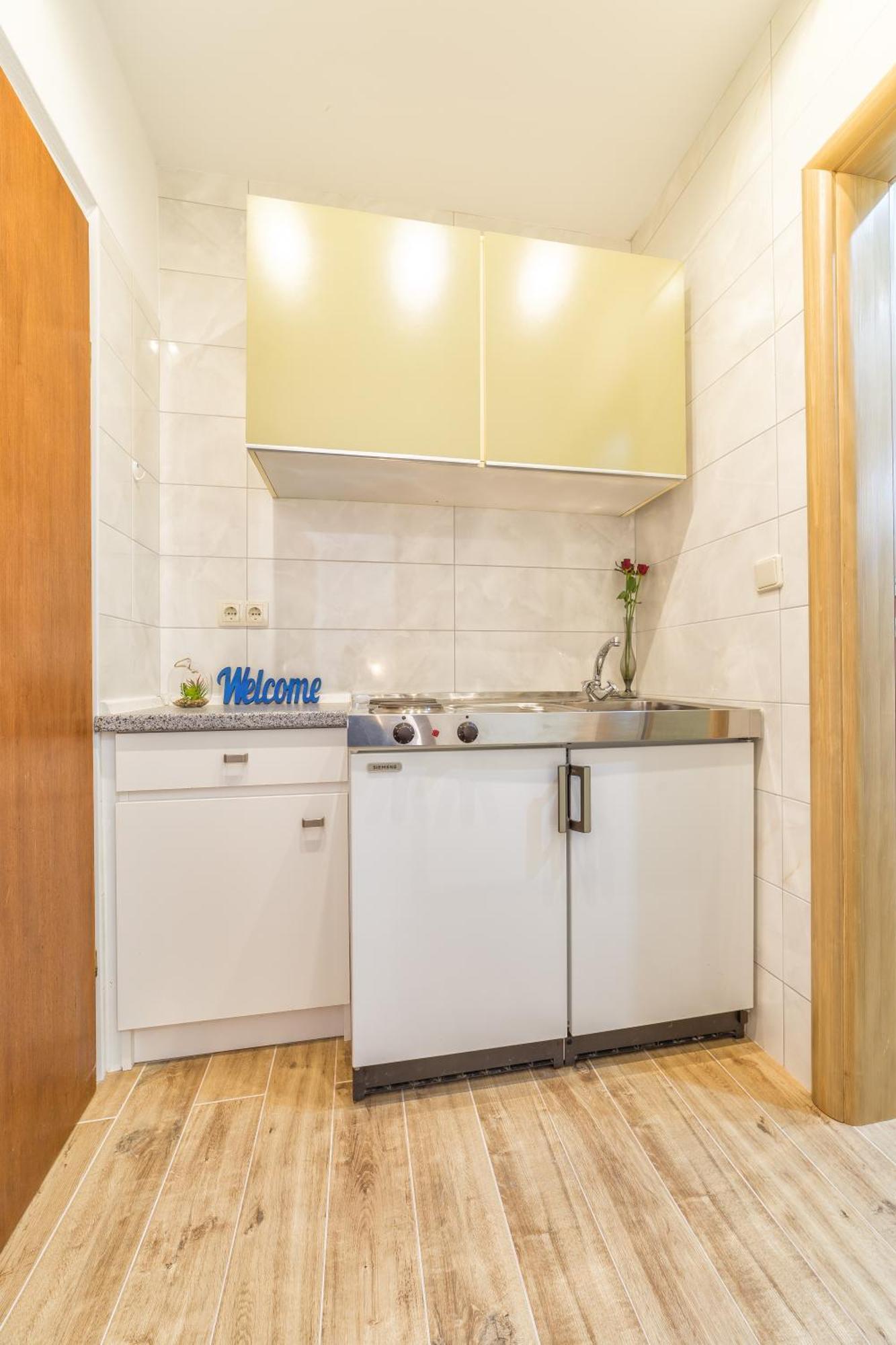 Apartments Valentino Водице Екстериор снимка