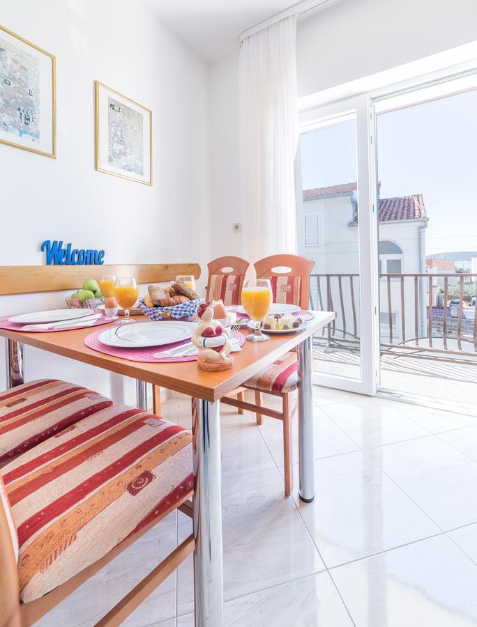 Apartments Valentino Водице Екстериор снимка