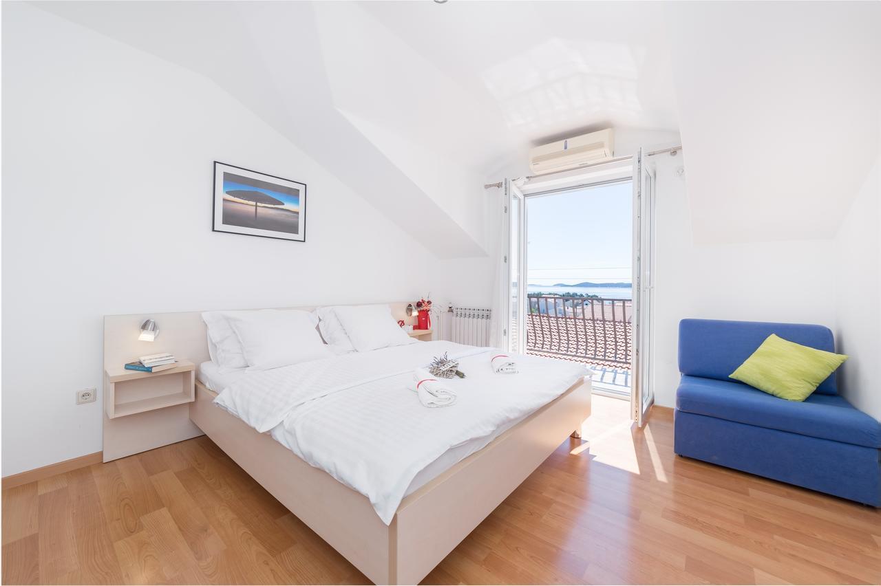 Apartments Valentino Водице Екстериор снимка